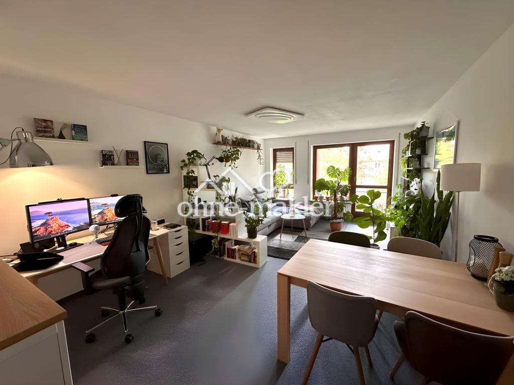 helle 2-Zimmer-Wohnung mit Balkon und Einbauküche in Augsburg - Photo 1