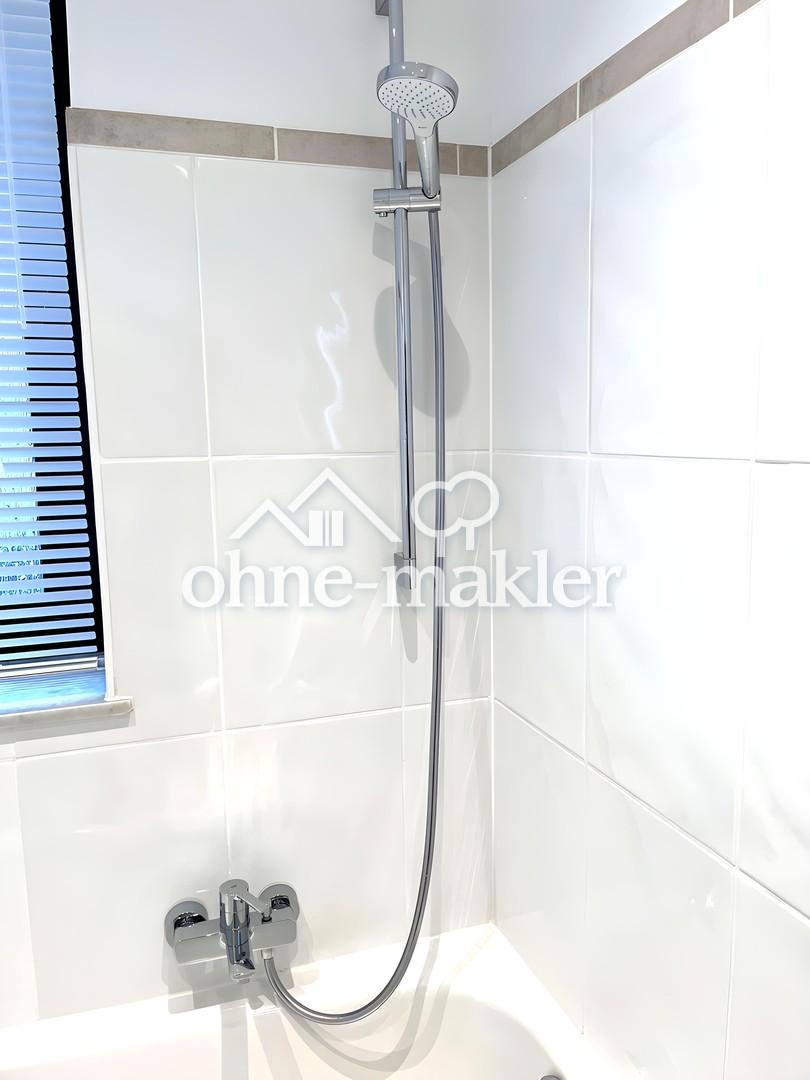 RATINGEN-CITY: 95 m²_3,5 ZIMMER_PARKETT_EBK_HELLES BAD_2 BALKONE - Foto 4