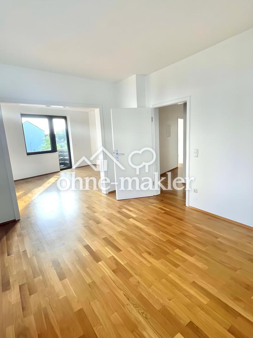 RATINGEN-CITY: 95 m²_3,5 ZIMMER_PARKETT_EBK_HELLES BAD_2 BALKONE - Foto 1