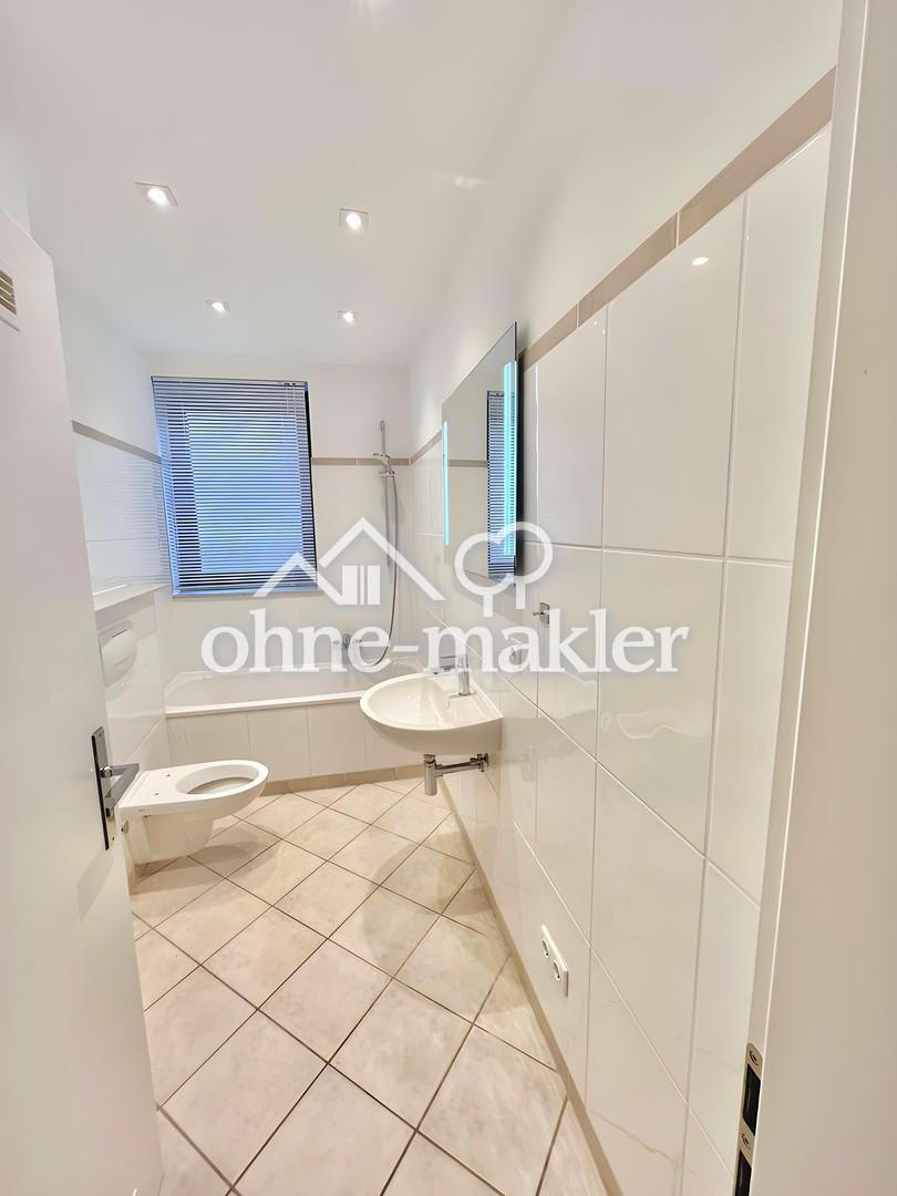 RATINGEN-CITY: 95 m²_3,5 ZIMMER_PARKETT_EBK_HELLES BAD_2 BALKONE - Foto 5