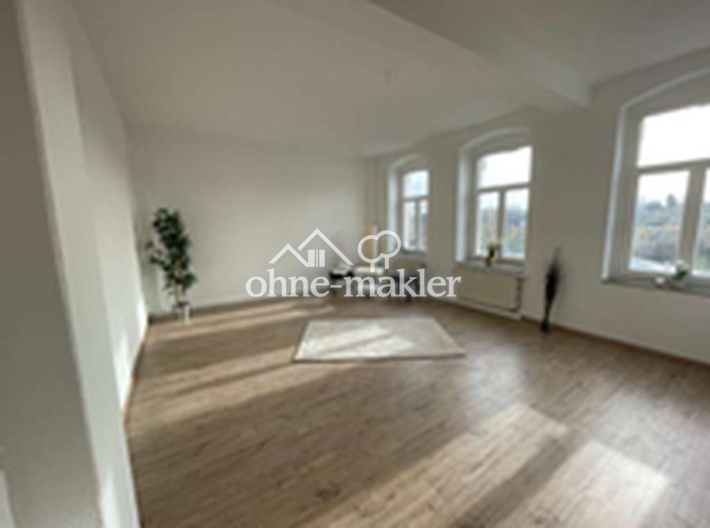 Großzügige 4-Zimmer-Wohnung (103 m²) mit guter Verkehrsanbindung in Freiberg - Photo 1
