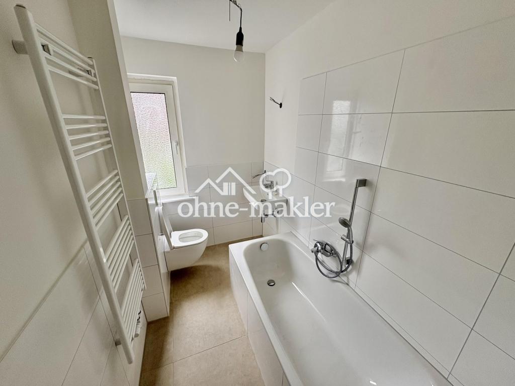 Erstbezug nach Sanierung | Moderne 2-Zimmer-Wohnung | oberste Etage - Photo 3