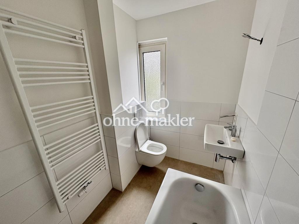 Erstbezug nach Sanierung | Moderne 2-Zimmer-Wohnung | oberste Etage - Photo 3