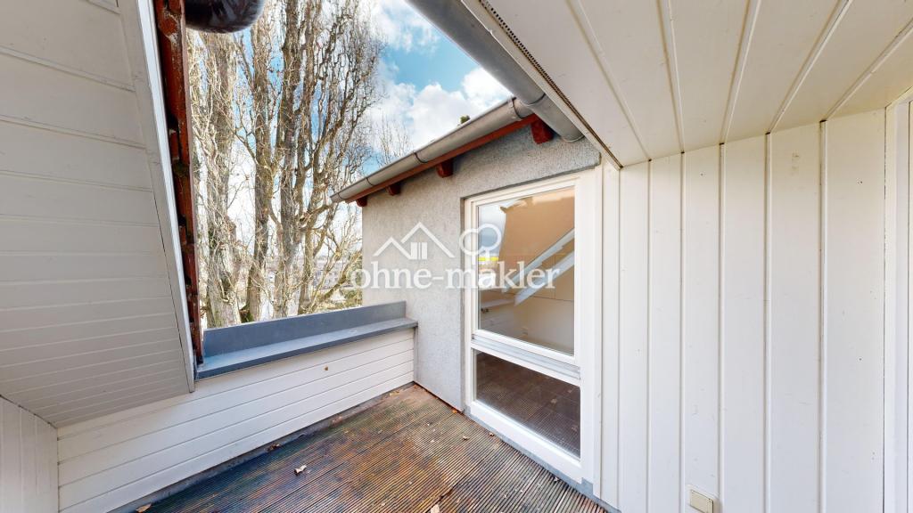 Lichtdurchflutetes 2-Zimmer DG-Schmuckstück mit Ost-Balkon und neuer Einbauküche - Photo 4