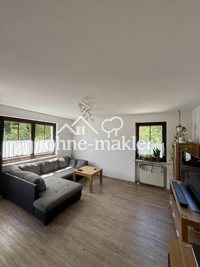Möblierte 3-Zimmer-Wohnung mit Balkon und TG-Stellplatz in München-Moosach (provisionsfrei) - Foto 1