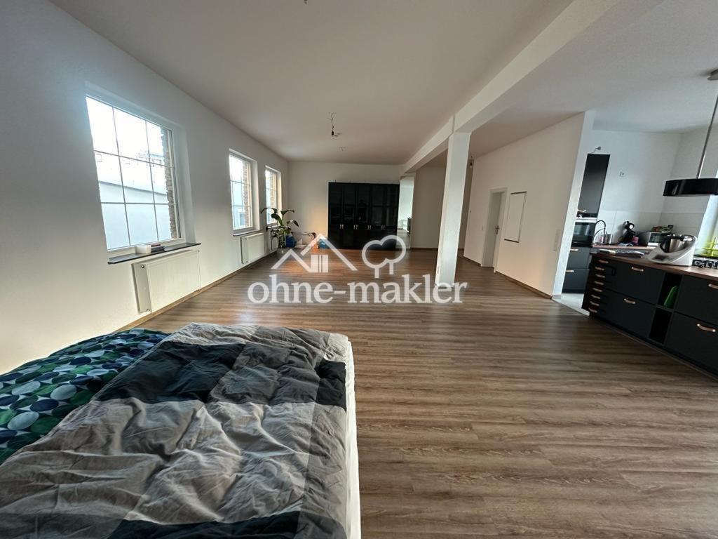 Große, geräumige 1-Zimmer-Loft, Nähe Kronenplatz - Photo 3