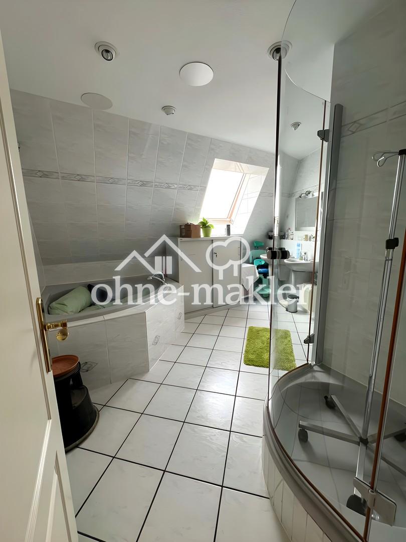 Großzügige 4-RW mit Dachterrasse im Zentrum - Foto 3
