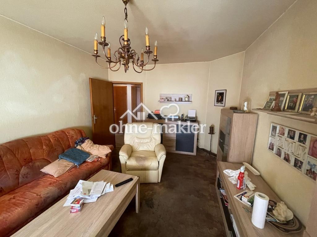 Renovierungsbedürftige, gut geschnittene 3-Zimmer-Wohnung günstig an Selbstrenovierer zu vermieten. - Foto 1
