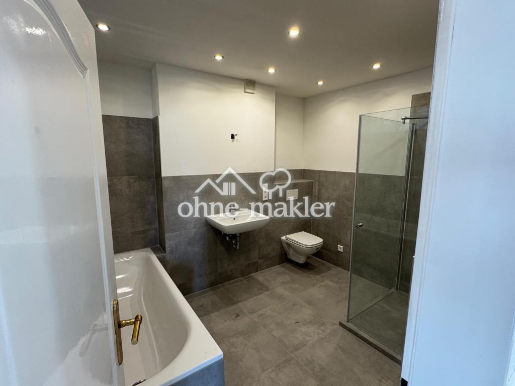 Moderne 3-Zimmer-Wohnung mit Seeblick & Balkon am Sorpesee - Photo 3