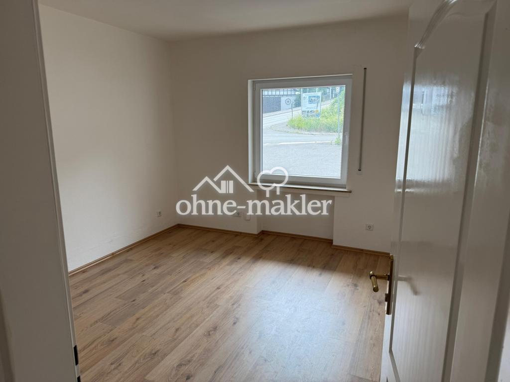 Moderne 3-Zimmer-Wohnung mit Seeblick & Balkon am Sorpesee - Photo 3