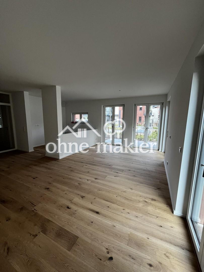 Neubau-Erstbezug: 4 Zimmer mit 180 m² Privatgarten - Foto 1