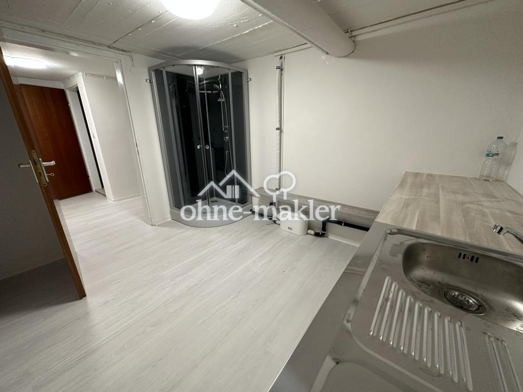 1 Zimmer Wohnung für Einzelperson mit Küche und Dusche - Photo 1