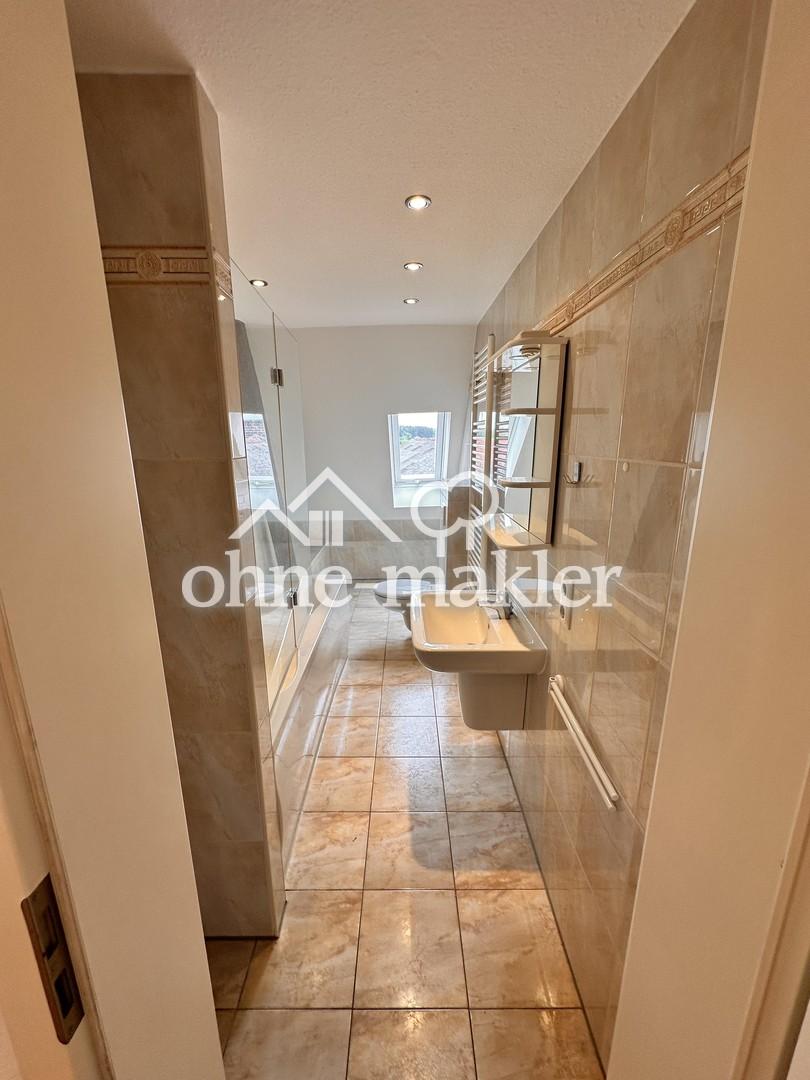 Maisonette-Wohnung mit großer 40m² Dachterrasse in Sinsheim-Hilsbach - Photo 3