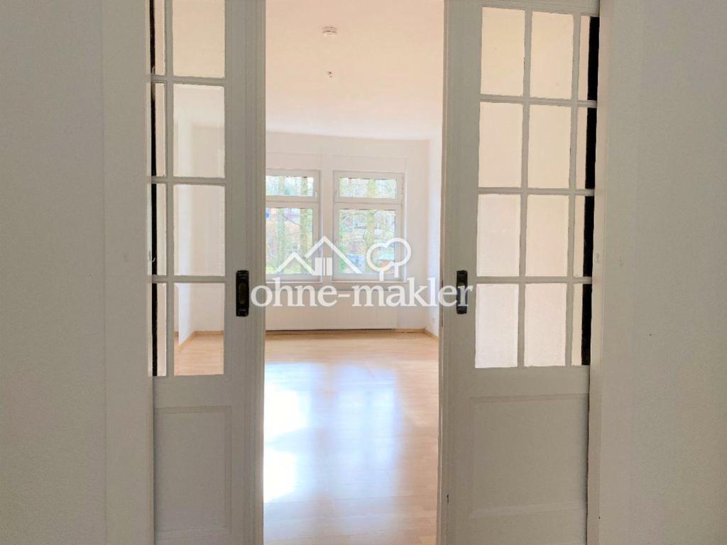 Frisch renovierte 4,5 Zimmer Wohnung in zentraler Lage - Photo 2