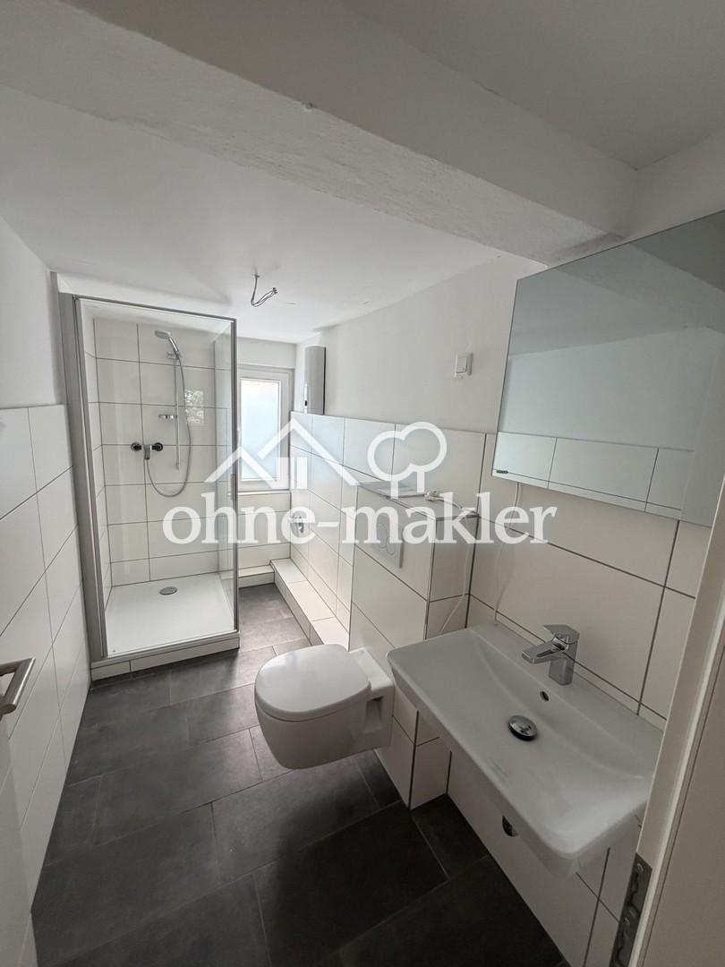 Komplett sanierte Dachgeschosswohnung in optimaler Lage von Gelsenkirchen - Foto 2