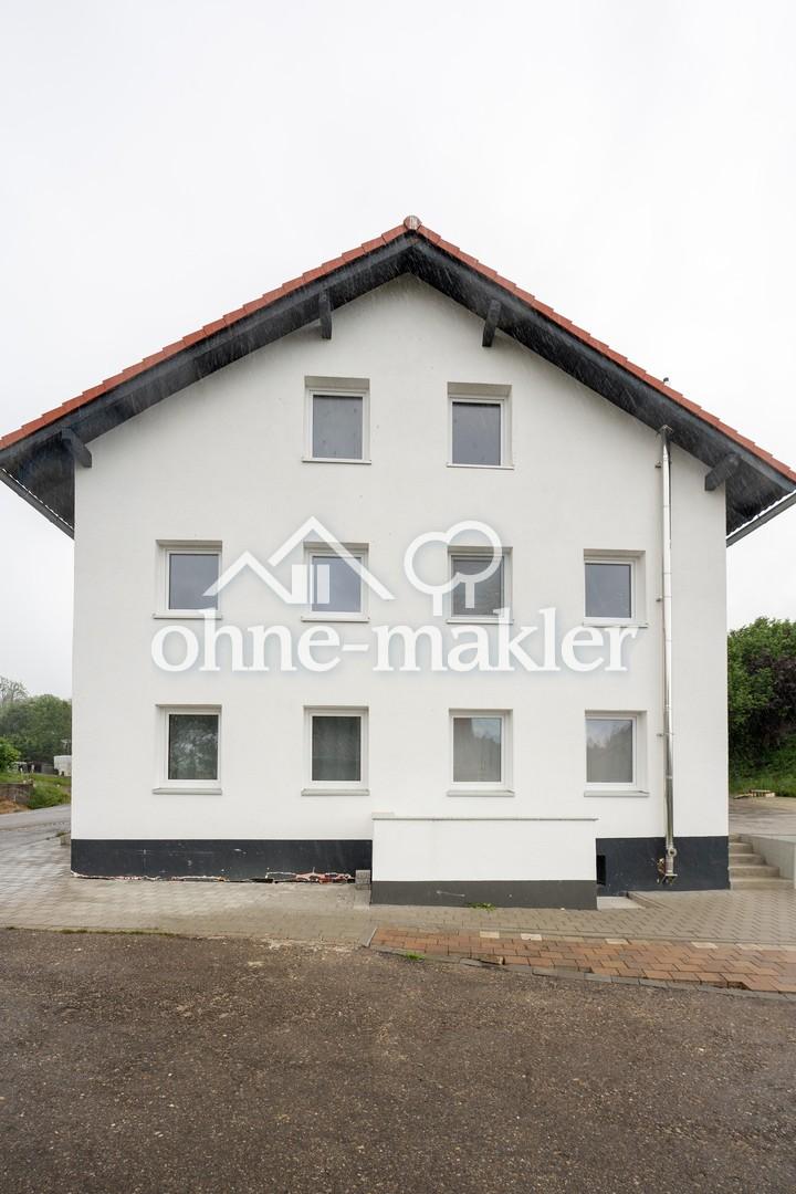 Frisch renovierte 4-Zimmer-Dachgeschosswohnung mit ca. 129 m² Wohnfläche - Photo 4