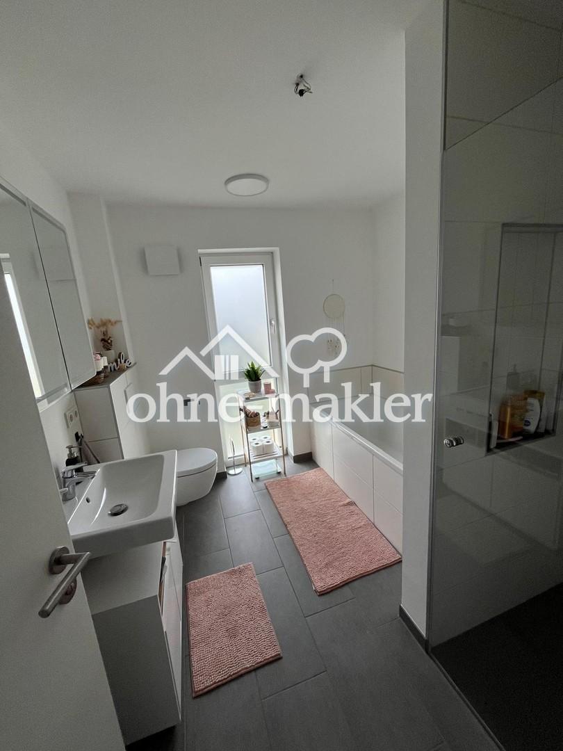 Moderne 2-Zimmer-Wohnung mit überdachtem Balkon und wunderschönem Ausblick - Photo 3