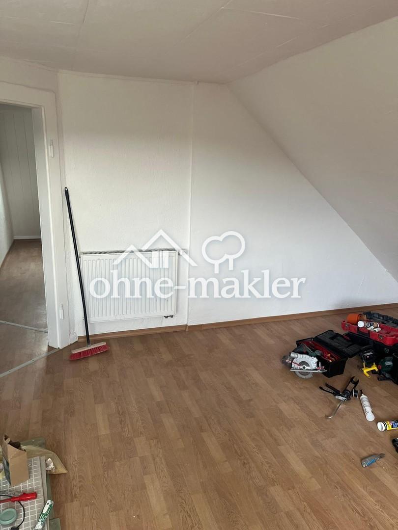 Gepflegte 3-Zimmer-Dachgeschosswohnung - Foto 1