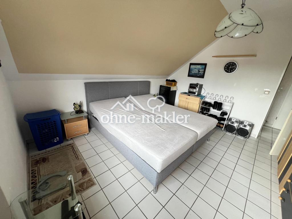 Helle & Top geschnittene DG Wohnung mit EBK & Stellplatz in Sankt Augustin Buisdorf - Photo 3