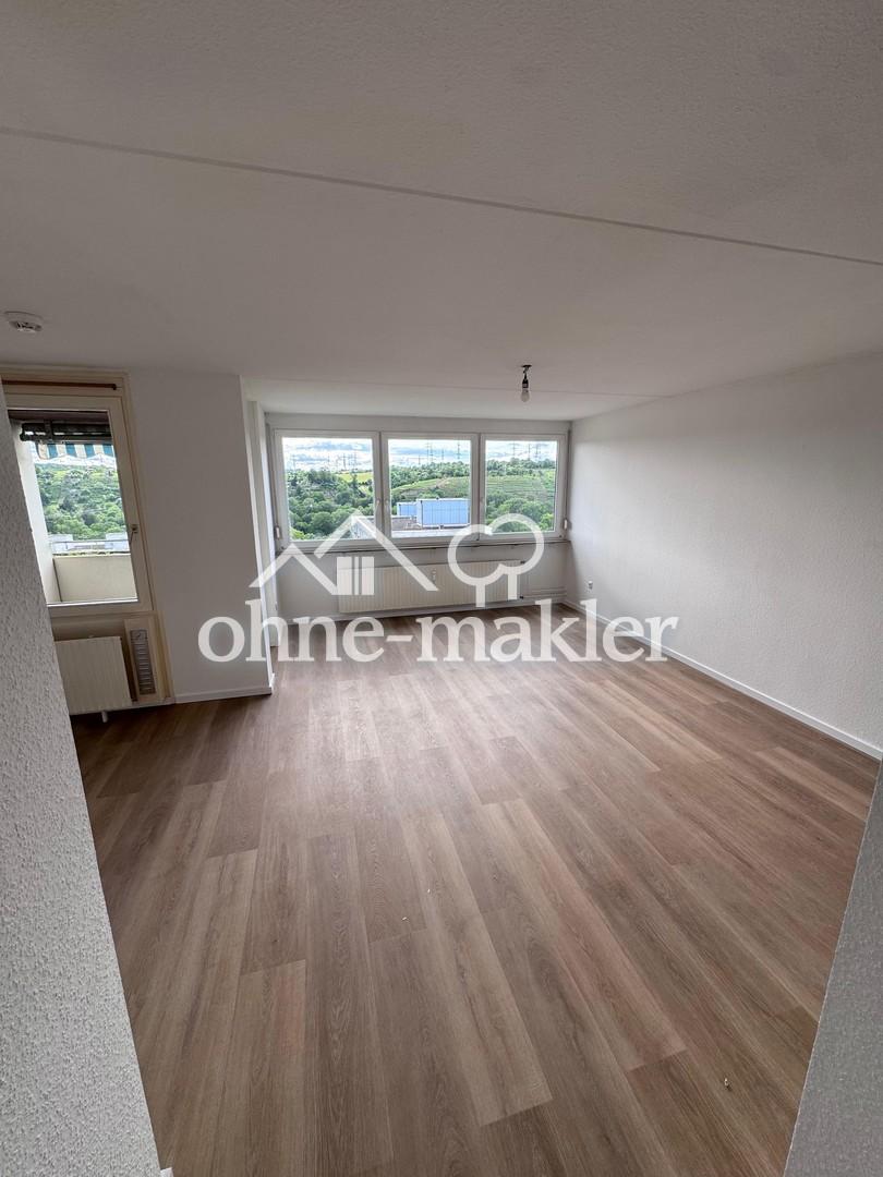 Frisch teilweise renovierte/sanierte 1,5 Zimmer Wohnung - Photo 1
