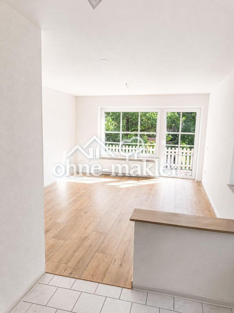 Frisch renovierte 4-Zimmer-Dachgeschosswohnung mit Balkon in ruhiger Lage - Photo 1