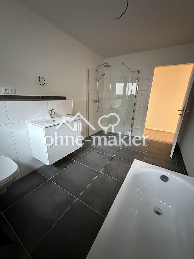 Neubau-Erstbezug: 5 Zimmer Reihenhaus, 110 m², Garten, Terrasse, Wallbox in Neumünster-Gadeland - Photo 5
