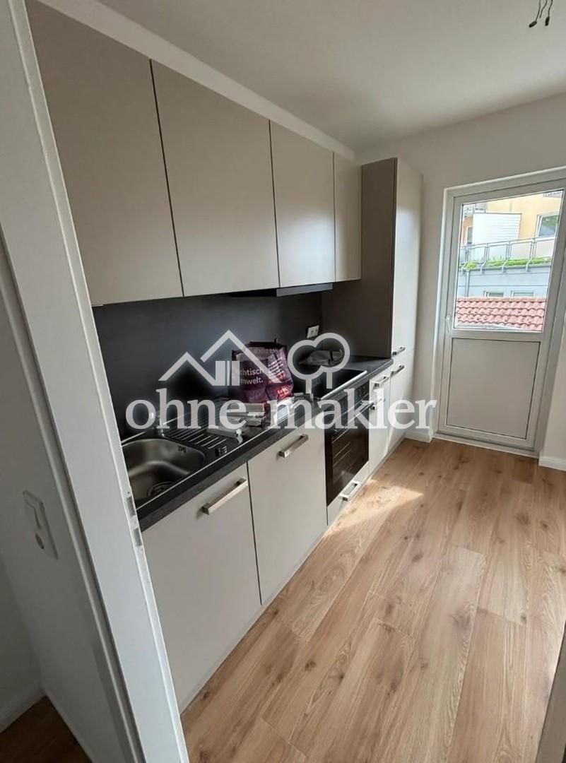 °°Frisch sanierte°° sonnige 3 Zimmer Wohnung mit Balkon und neuer Einbauküche - Photo 2