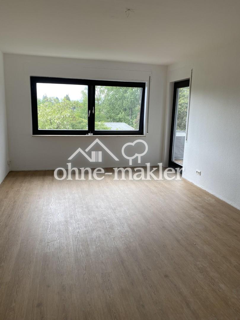 helle Dachgeschosswohnung in ruhiger Lage - Photo 4
