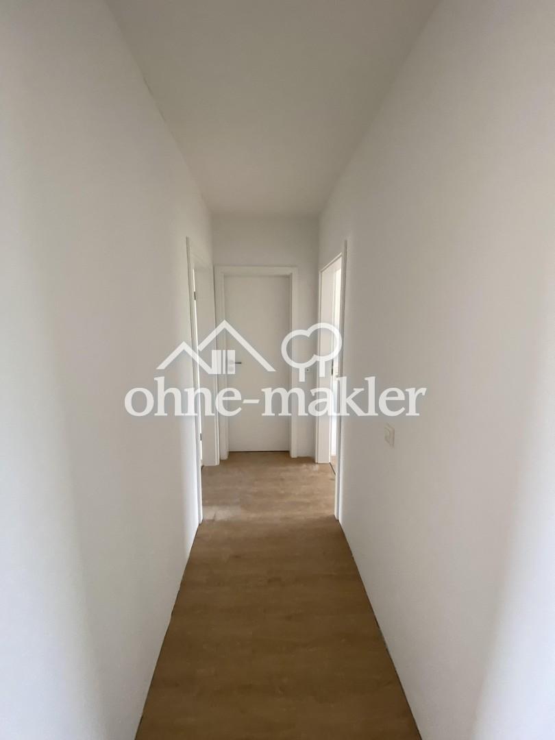 helle Dachgeschosswohnung in ruhiger Lage - Photo 1