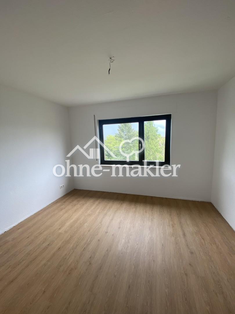 helle Dachgeschosswohnung in ruhiger Lage - Photo 5