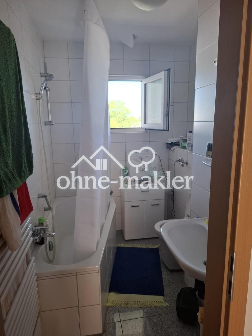 Schöne 3-Zimmer-Wohnung mit Dachterrasse und Balkon in der Karlsruher Oststadt - Photo 5