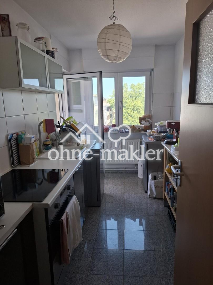 Schöne 3-Zimmer-Wohnung mit Dachterrasse und Balkon in der Karlsruher Oststadt - Photo 4