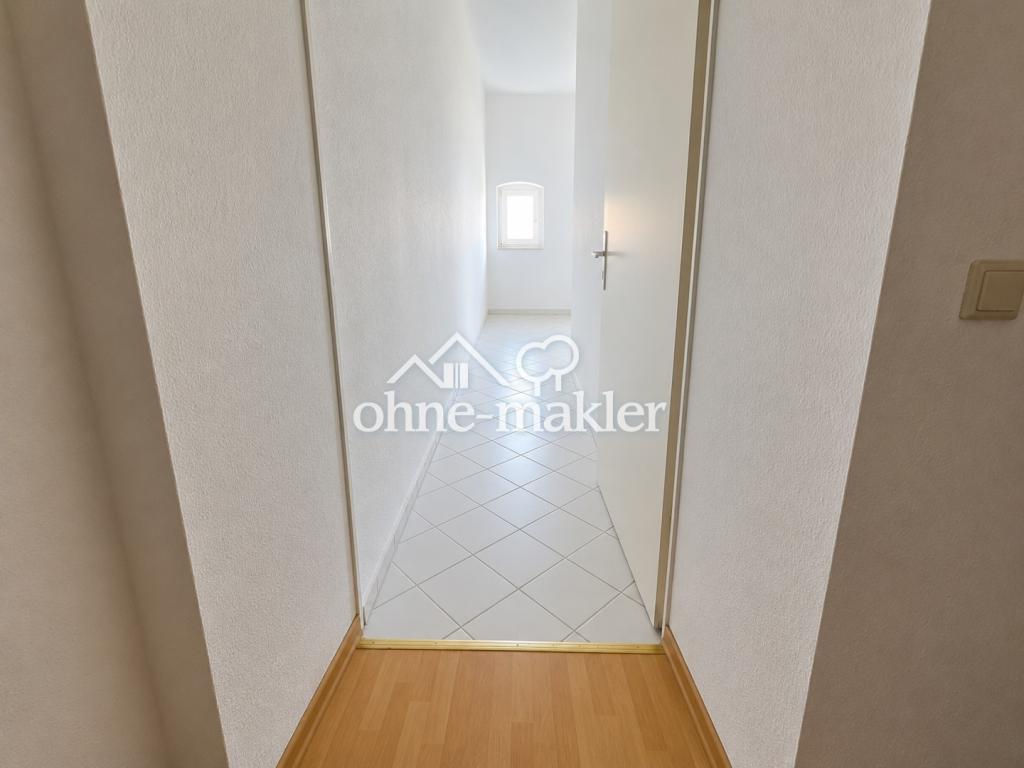 Helle 2-Zimmer-Altbauwohnung mit Einbauküche - Photo 4