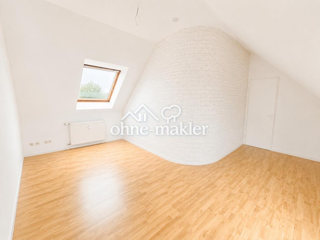 Exklusives Wohnen auf zwei Ebenen – moderne 5-Zimmer-Maisonette mit Balkon & eigener PV-Anlage - Photo 4