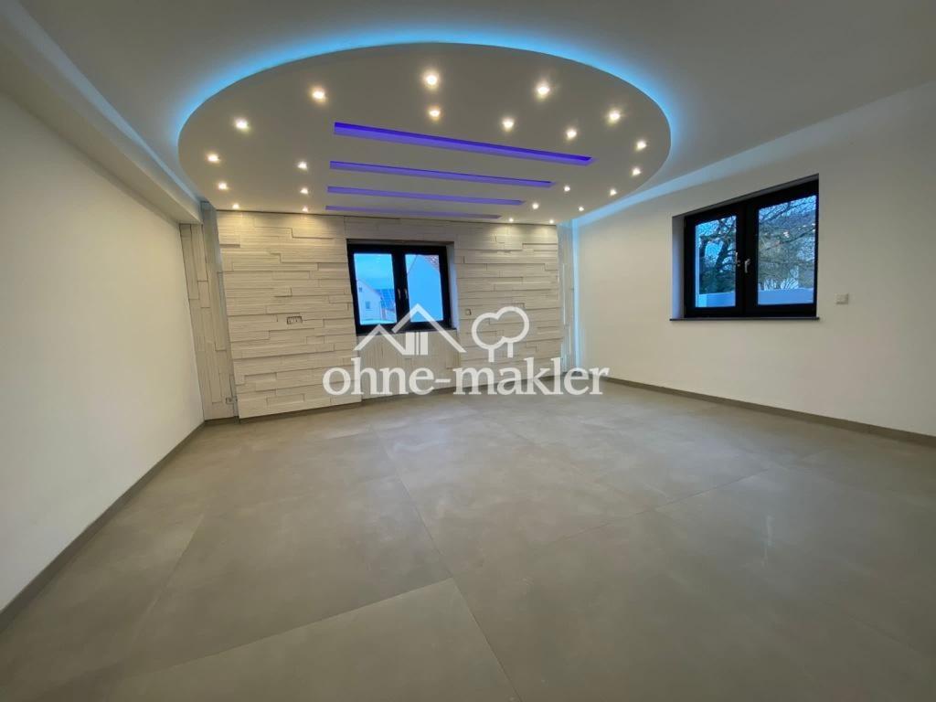 ATRAKTIVE GROßZÜGIGE 5 ZIMMER ERDGESCHOSSWOHNUNG MIT GROßER TERRASSE UND GROßEM GARTEN - Foto 1