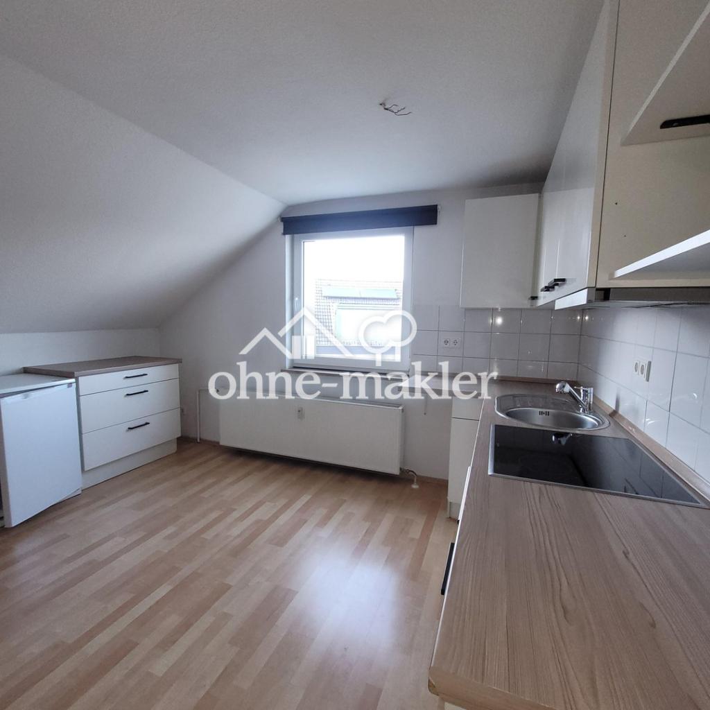 Schöne Dachgeschosswohnung in Refrath - Photo 2