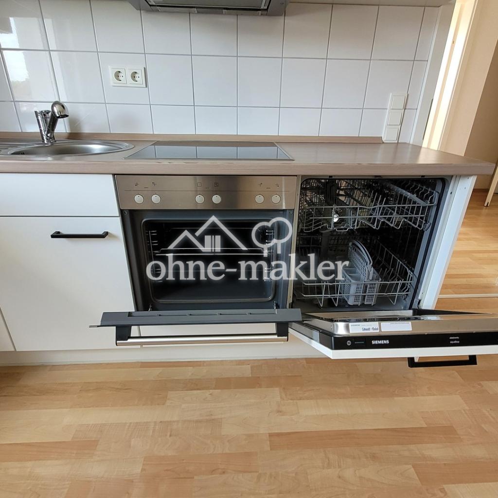 Schöne Dachgeschosswohnung in Refrath - Photo 1