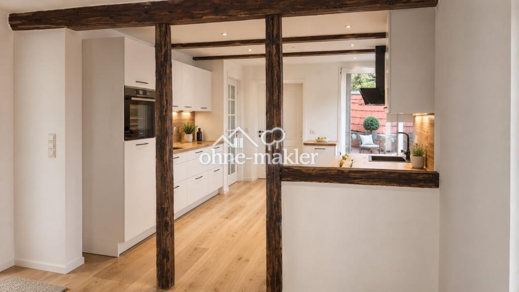 Charmante Maisonette-Altbauwohnung mit Dachterrasse in Göttingen-Nikolausberg - Photo 2