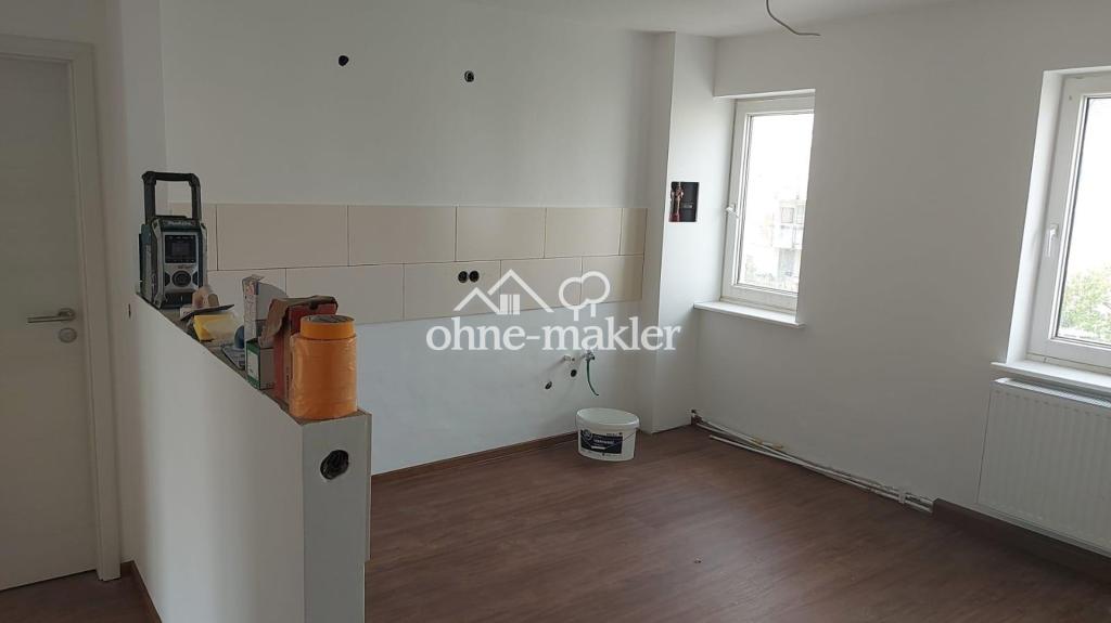 Neu sanierte 4-Raumwohnung mit zwei Balkonen - Foto 1