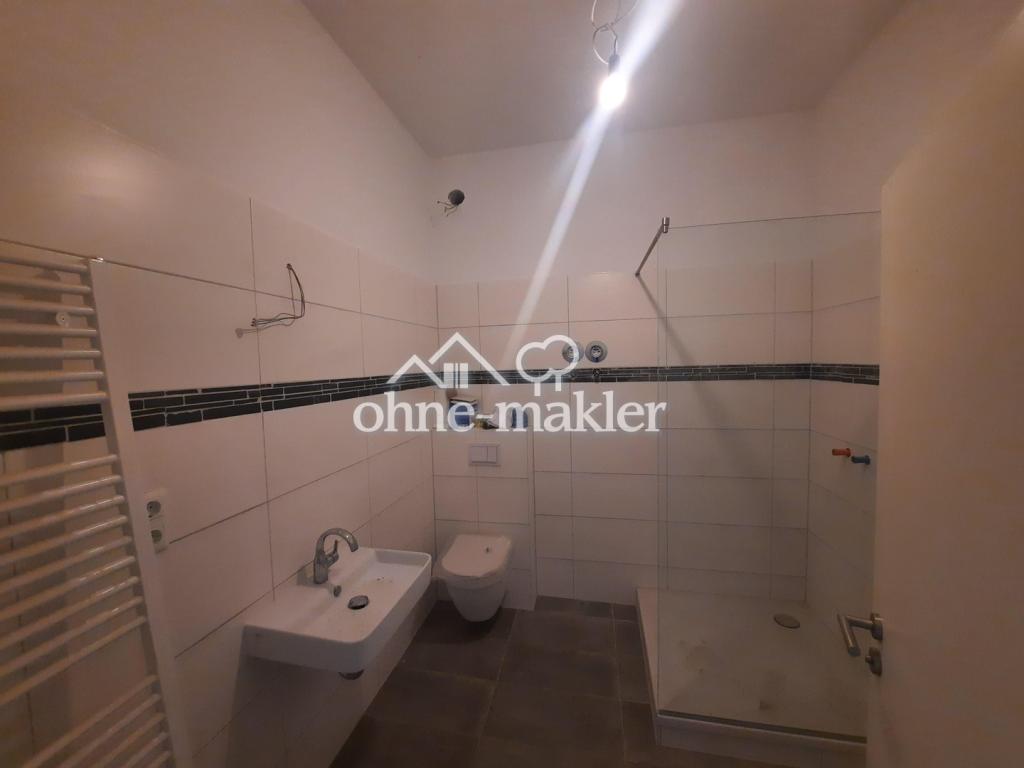 Großzügige und charmante Wohnung im 2. OG - Foto 3