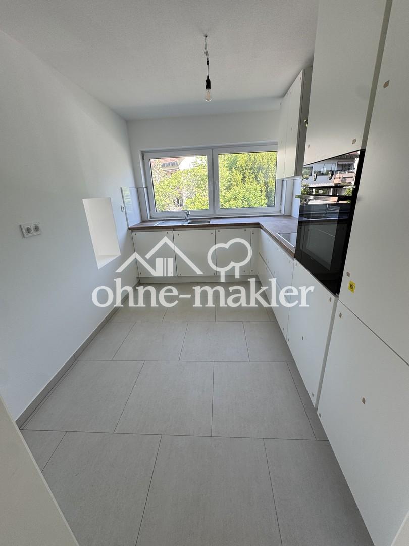 Erstbezug nach Kernsanierung: Großzügige 3-Zimmer-Wohnung mit sonnigem Balkon und Panoramablick - Foto 2