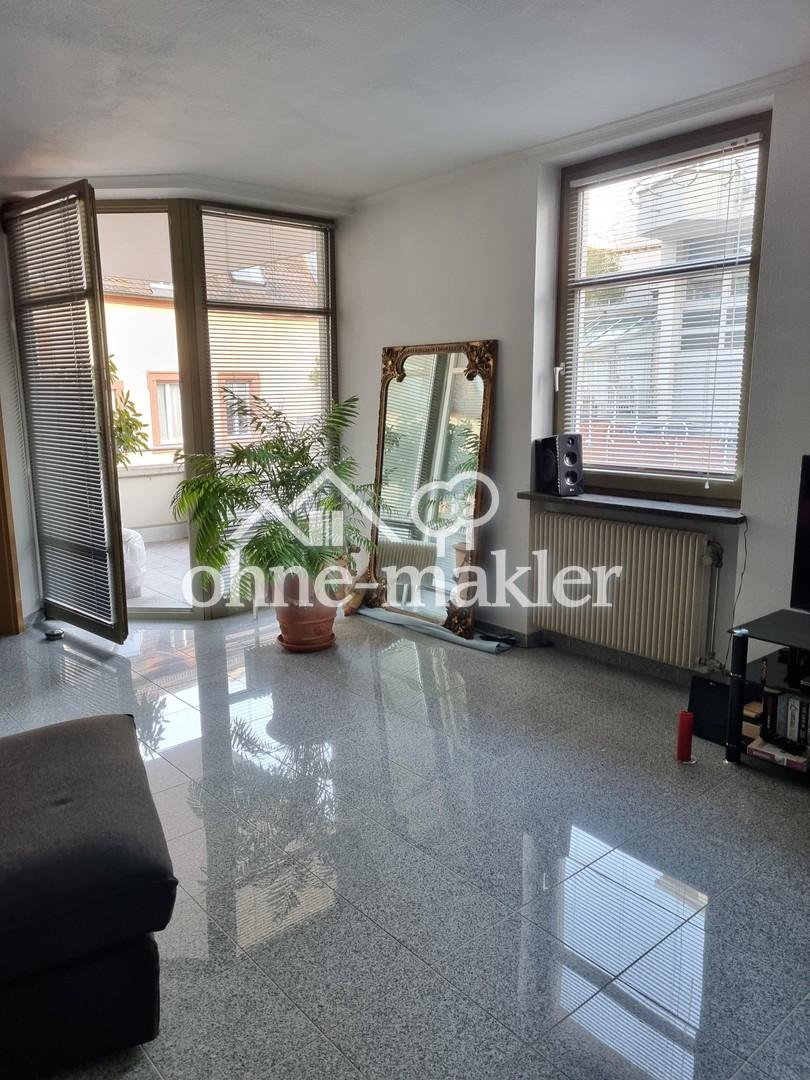 Zentrale, aber sehr ruhig gelegene 1,5 Zimmer Wohnung in Würzburg-Altstadt - Foto 1