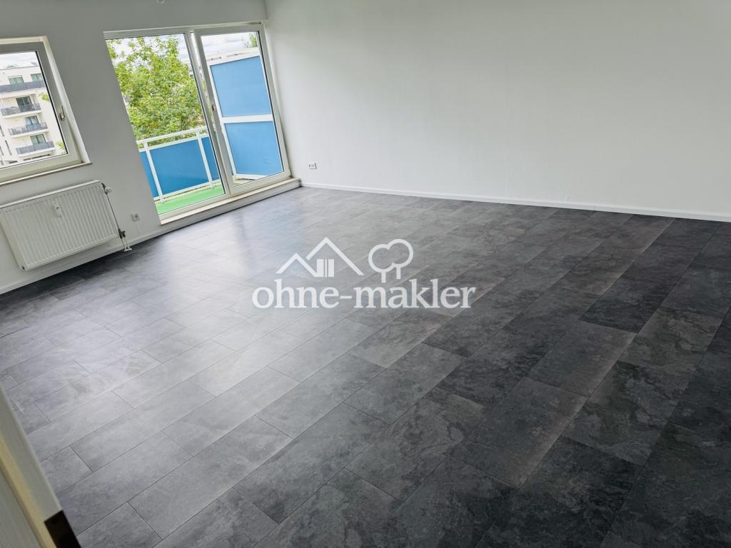Moderne 2-Zi. Wohnung mit Fahrstuhl und Tiefgaragenstellplatz - Photo 1