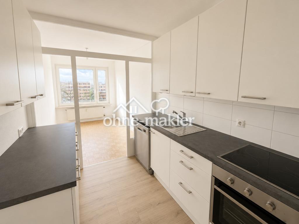 Helle 3-Zimmer-Wohnung mit Loggia, EBK & Aufzug – Stadtbahn vor der Tür - Photo 2