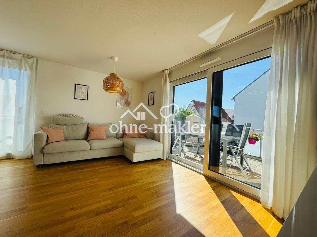 Neuwertige 4 Zimmer-Wohnung mit EBK, gr. Balkon, Tiefgaragen- & Außenstellplatz - Photo 3