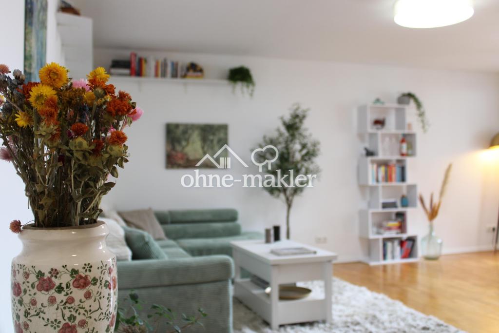 Exklusiv möblierte Wohnung mit 2 Balkonen - Komplett möbliert und frisch saniert - Photo 2