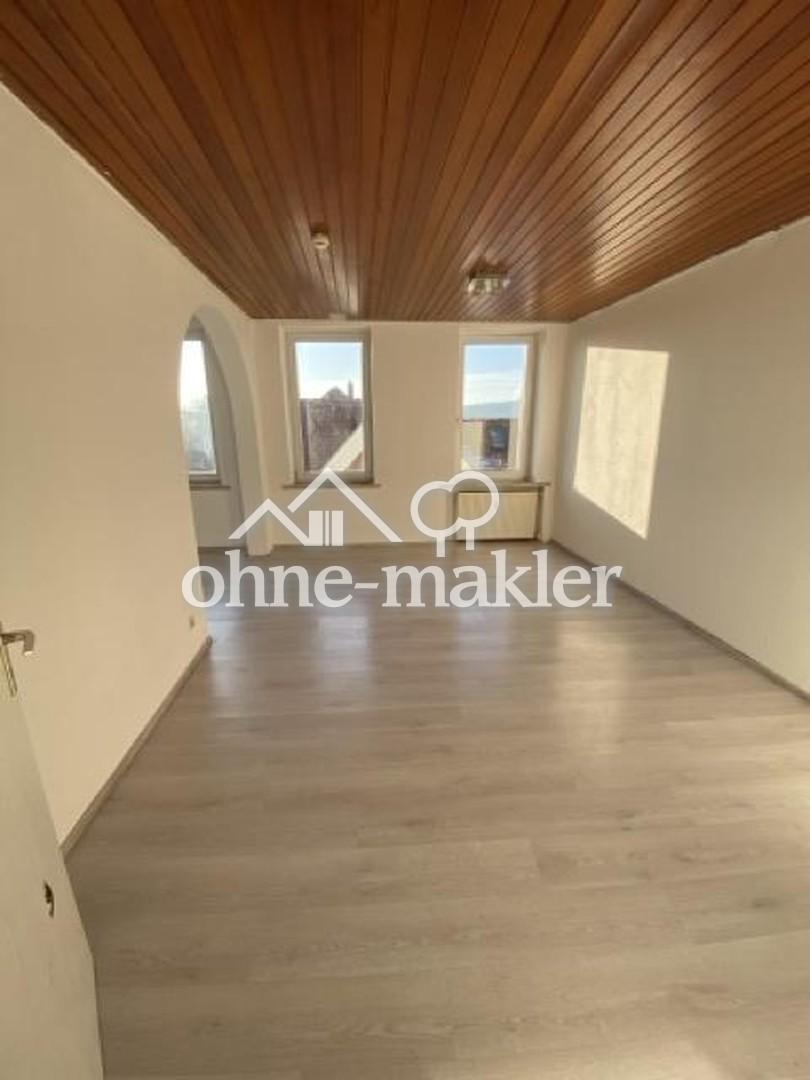 Top geschnittene, helle 4 Zimmer Wohnung in Neustadt bei Coburg - Photo 1