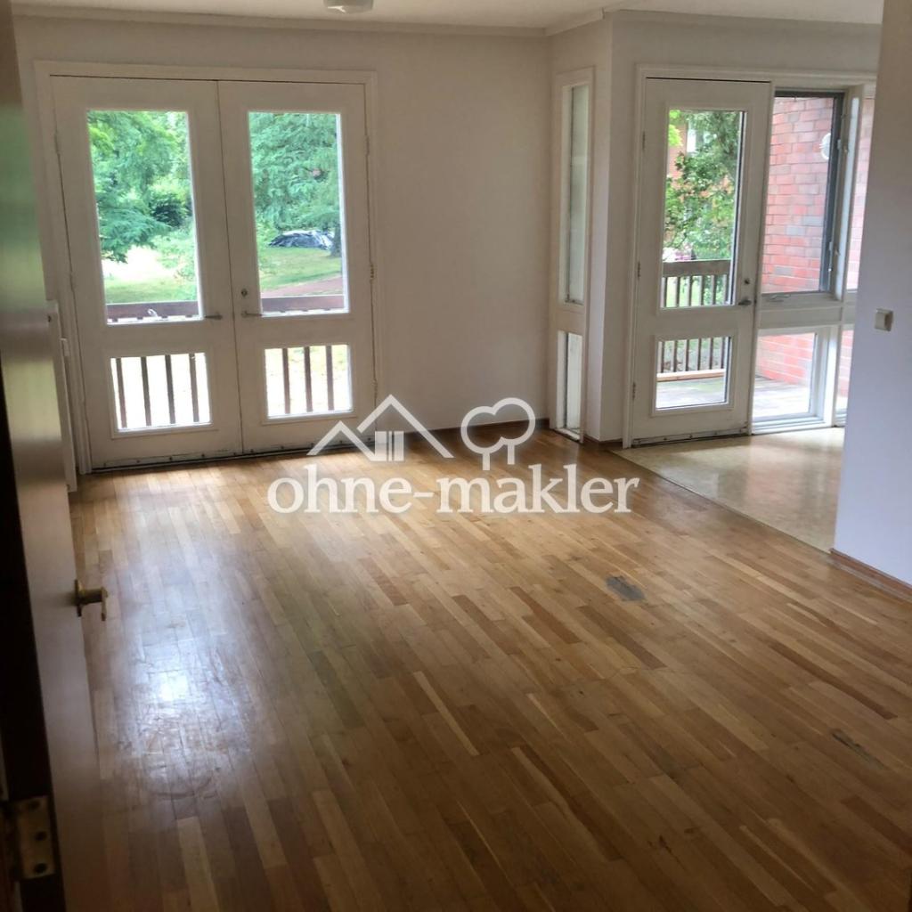 Große Wohnung mit Balkon im ruhigen Ort - Photo 2