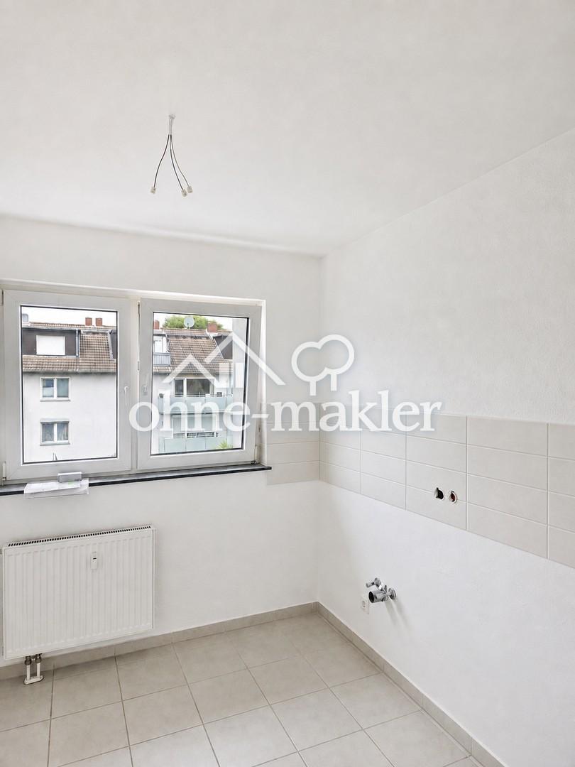 Frisch renovierte 3-Zimmer-Wohnung mit Balkon - Foto 1