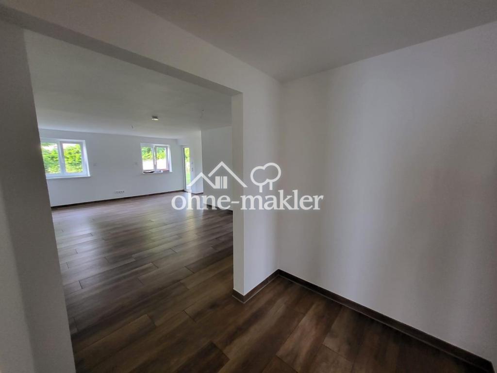 Frisch renovierte 3-Zimmer-Gartenwohnung mit Terrasse, ca. 350 m² Garten und 3 Stellplätzen - Foto 3